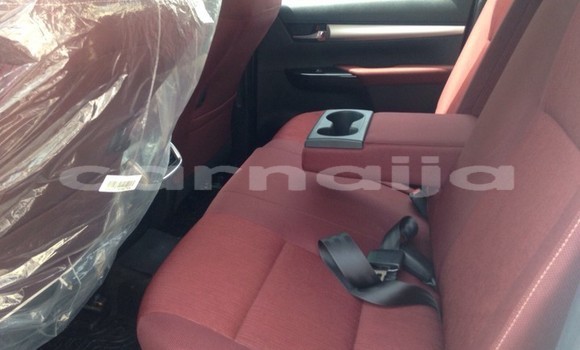 Acheter Occasion Voiture Toyota Hilux Blanc à Abuja, État de Lagos Acheter Occasion Voiture Toyota Hilux Blanc à Abuja, État de Lagos