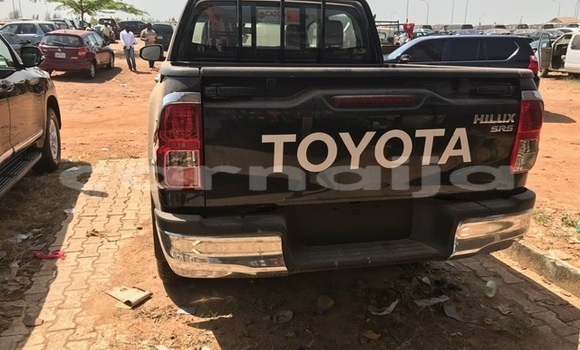 Acheter Occasion Voiture Toyota Hilux Noir à Abuja, État de Lagos Acheter Occasion Voiture Toyota Hilux Noir à Abuja, État de Lagos