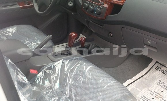 Acheter Occasion Voiture Toyota Hilux Blanc à Abuja, État de Lagos Acheter Occasion Voiture Toyota Hilux Blanc à Abuja, État de Lagos