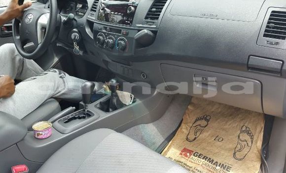 Acheter Occasion Voiture Toyota Hilux Bleu à Abuja, État de Lagos Acheter Occasion Voiture Toyota Hilux Bleu à Abuja, État de Lagos