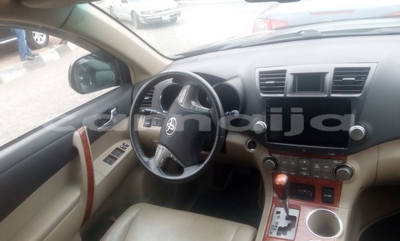 Buy Used Toyota Highlander Black Car in Abuja in Lagos State Buy Used Toyota Highlander Black Car in Abuja in Lagos State