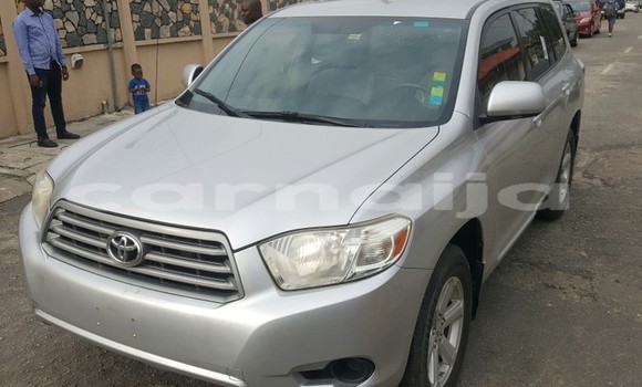 Buy Used Toyota Highlander Silver Car in Abuja in Lagos State