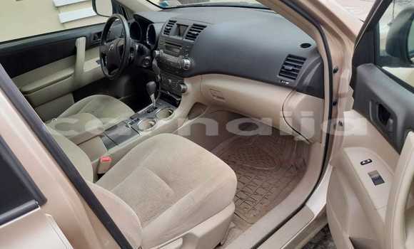 Acheter Occasion Voiture Toyota Highlander Marron à Abuja, État de Lagos Acheter Occasion Voiture Toyota Highlander Marron à Abuja, État de Lagos