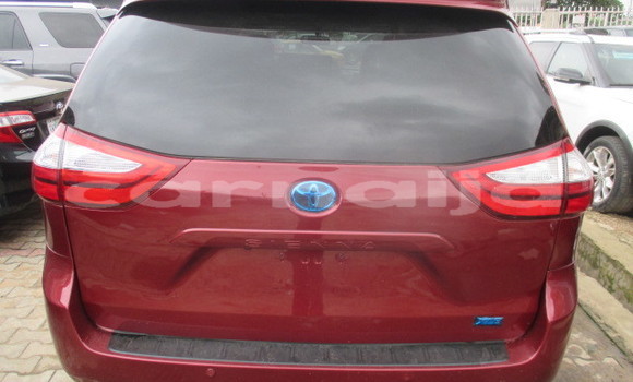 Acheter Occasion Voiture Toyota Sienna Rouge à Abuja, État de Lagos Acheter Occasion Voiture Toyota Sienna Rouge à Abuja, État de Lagos