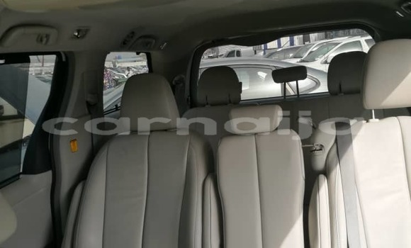 Acheter Occasion Voiture Toyota Sienna Blanc à Abuja, État de Lagos Acheter Occasion Voiture Toyota Sienna Blanc à Abuja, État de Lagos