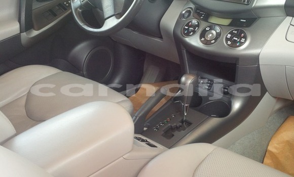 Acheter Occasion Voiture Toyota RAV4 Blanc à Abuja, État de Lagos Acheter Occasion Voiture Toyota RAV4 Blanc à Abuja, État de Lagos