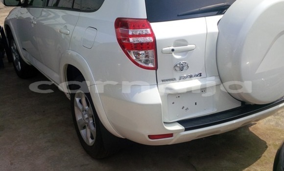 Acheter Occasion Voiture Toyota RAV4 Blanc à Abuja, État de Lagos Acheter Occasion Voiture Toyota RAV4 Blanc à Abuja, État de Lagos