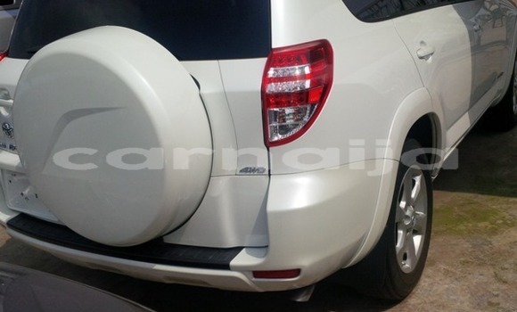 Acheter Occasion Voiture Toyota RAV4 Blanc à Abuja, État de Lagos Acheter Occasion Voiture Toyota RAV4 Blanc à Abuja, État de Lagos