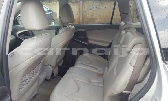 Acheter Occasion Voiture Toyota RAV4 Gris à Abuja, État de Lagos Acheter Occasion Voiture Toyota RAV4 Gris à Abuja, État de Lagos