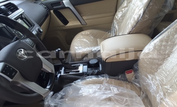 Acheter Occasion Voiture Toyota Prado Blanc à Abuja, État de Lagos Acheter Occasion Voiture Toyota Prado Blanc à Abuja, État de Lagos