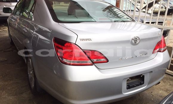 Acheter Occasion Voiture Toyota Avalon Gris à Abuja, État de Lagos Acheter Occasion Voiture Toyota Avalon Gris à Abuja, État de Lagos