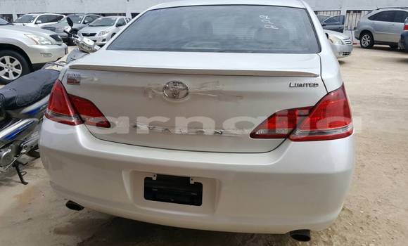 Acheter Occasion Voiture Toyota Avalon Blanc à Abuja, État de Lagos Acheter Occasion Voiture Toyota Avalon Blanc à Abuja, État de Lagos