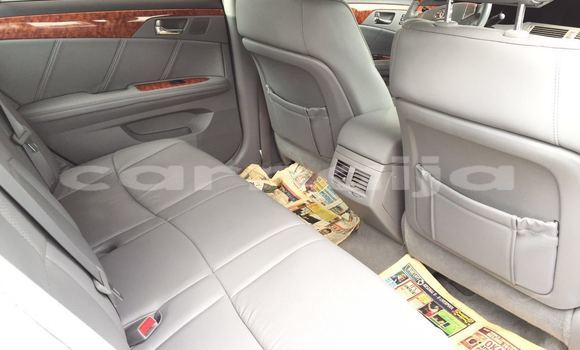 Buy Used Toyota Avalon Silver Car in Abuja in Lagos State Buy Used Toyota Avalon Silver Car in Abuja in Lagos State