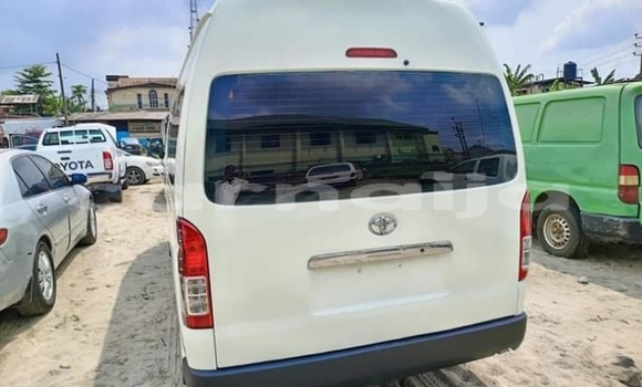 Buy Used Toyota Hilux White Car in Lagos in Lagos State Buy Used Toyota Hilux White Car in Lagos in Lagos State