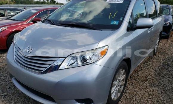 Acheter Neuf Voiture Toyota Sienna Gris à Badagry, État de Lagos Acheter Neuf Voiture Toyota Sienna Gris à Badagry, État de Lagos