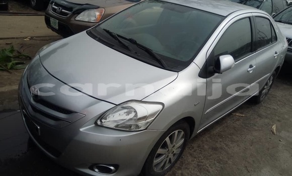 Acheter Occasion Voiture Toyota Yaris Gris à Abuja, État de Lagos