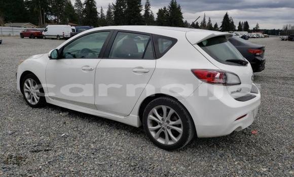 Buy New Mazda MX-3 White Car in Badagry in Lagos State Buy New Mazda MX-3 White Car in Badagry in Lagos State