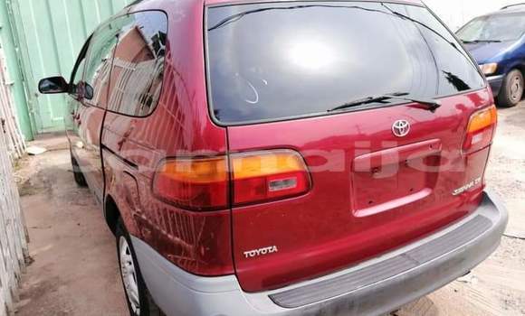 Acheter Occasion Voiture Toyota Sienna Rouge à Aramoko–Ekiti, État d'Ekiti Acheter Occasion Voiture Toyota Sienna Rouge à Aramoko–Ekiti, État d'Ekiti