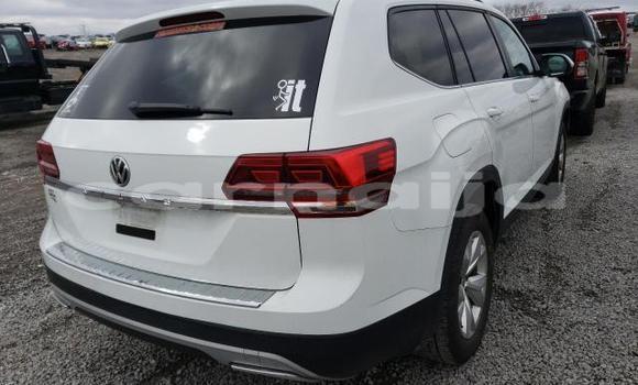 Acheter Occasion Voiture Volkswagen Amarok Blanc à Badagry, État de Lagos Acheter Occasion Voiture Volkswagen Amarok Blanc à Badagry, État de Lagos