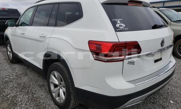 Acheter Occasion Voiture Volkswagen Amarok Blanc à Badagry, État de Lagos Acheter Occasion Voiture Volkswagen Amarok Blanc à Badagry, État de Lagos