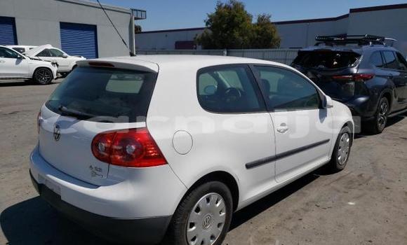 Acheter Neuf Voiture Volkswagen Routan Blanc à Badagry, État de Lagos Acheter Neuf Voiture Volkswagen Routan Blanc à Badagry, État de Lagos
