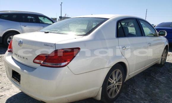 Acheter Import Voiture Toyota Avalon Blanc à Lagos, État de Lagos Acheter Import Voiture Toyota Avalon Blanc à Lagos, État de Lagos