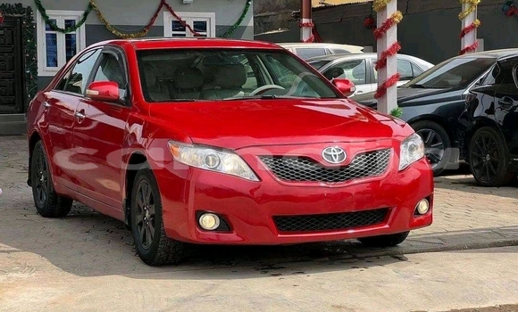 Acheter Neuf Voiture Toyota Camry Rouge à Abeokuta, État d'Ogun