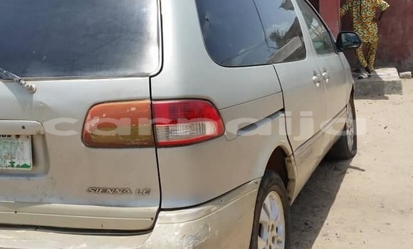 Acheter Occasion Voiture Toyota Sienna Gris à Lagos, État de Lagos Acheter Occasion Voiture Toyota Sienna Gris à Lagos, État de Lagos