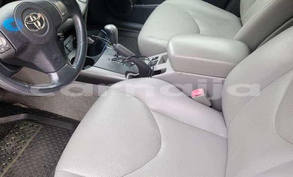 Buy Used Toyota RAV4 Silver Car in Ikeja in Lagos State Buy Used Toyota RAV4 Silver Car in Ikeja in Lagos State