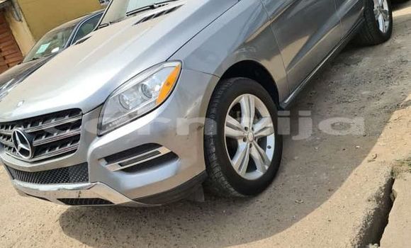 Acheter Occasion Voiture Mercedes-Benz ML–Class Gris à Lagos, État de Lagos