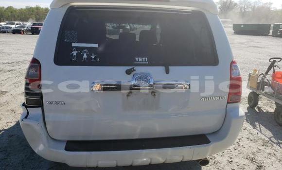 Acheter Neuf Voiture Toyota 4Runner Blanc à Badagry, État de Lagos Acheter Neuf Voiture Toyota 4Runner Blanc à Badagry, État de Lagos