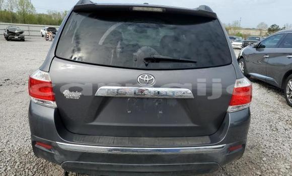 Buy New Toyota Highlander Black Car in Badagry in Lagos State Buy New Toyota Highlander Black Car in Badagry in Lagos State