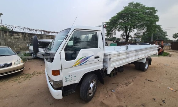 Acheter Neuf Utilitaire Toyota Dyna Blanc à Abaji, Territoire de la capitale fédérale Acheter Neuf Utilitaire Toyota Dyna Blanc à Abaji, Territoire de la capitale fédérale