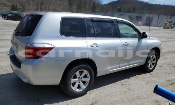 Buy New Toyota Highlander Silver Car in Badagry in Lagos State Buy New Toyota Highlander Silver Car in Badagry in Lagos State