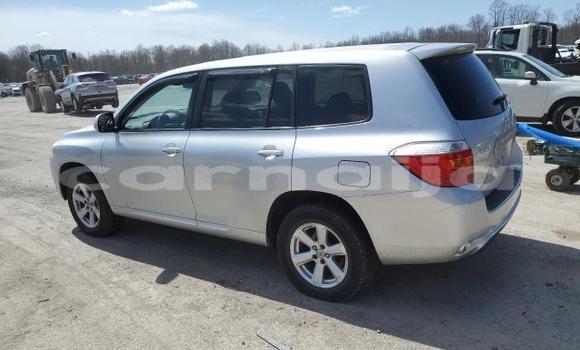 Buy New Toyota Highlander Silver Car in Badagry in Lagos State Buy New Toyota Highlander Silver Car in Badagry in Lagos State