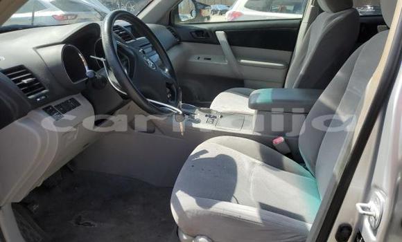 Buy New Toyota Highlander Silver Car in Badagry in Lagos State Buy New Toyota Highlander Silver Car in Badagry in Lagos State