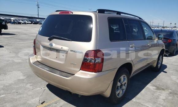 Buy New Toyota Highlander Beige Car in Badagry in Lagos State Buy New Toyota Highlander Beige Car in Badagry in Lagos State