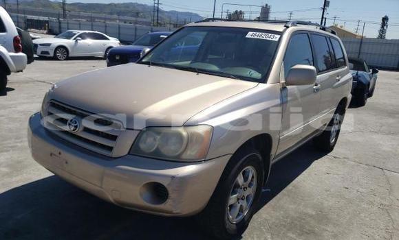 Buy New Toyota Highlander Beige Car in Badagry in Lagos State Buy New Toyota Highlander Beige Car in Badagry in Lagos State