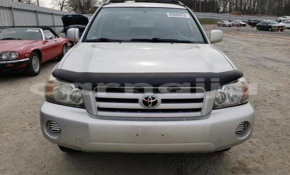 Buy New Toyota Highlander Silver Car in Badagry in Lagos State Buy New Toyota Highlander Silver Car in Badagry in Lagos State