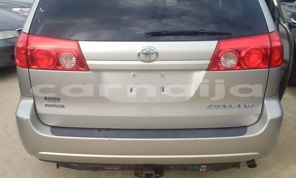 Acheter Occasion Voiture Toyota Sienna Gris à Abuja, État de Lagos Acheter Occasion Voiture Toyota Sienna Gris à Abuja, État de Lagos