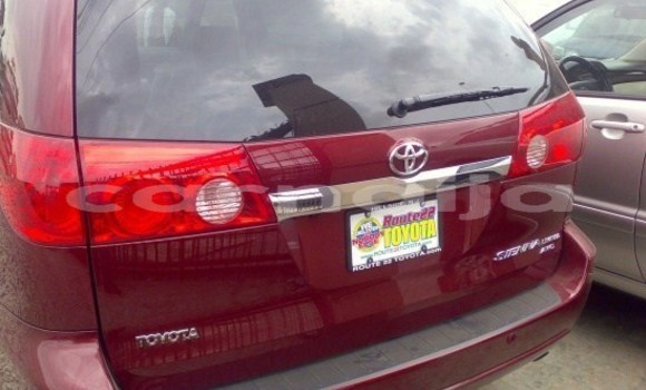Buy Used Toyota Sienna Red Car in Lagos in Lagos State Buy Used Toyota Sienna Red Car in Lagos in Lagos State