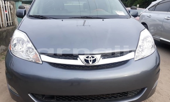 Buy Used Toyota Sienna Black Car in Lagos in Lagos State