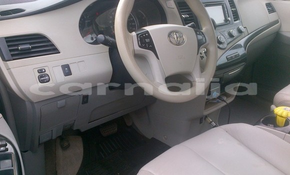 Acheter Occasion Voiture Toyota Sienna Noir à Lagos, État de Lagos Acheter Occasion Voiture Toyota Sienna Noir à Lagos, État de Lagos