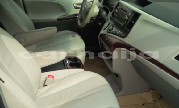 Acheter Occasion Voiture Toyota Sienna Noir à Abuja, État de Lagos Acheter Occasion Voiture Toyota Sienna Noir à Abuja, État de Lagos