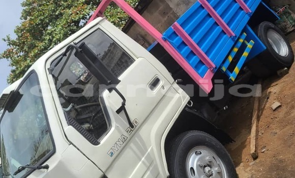 Acheter Import Utilitaire Toyota Dyna Bleu à Daura, Katsina Acheter Import Utilitaire Toyota Dyna Bleu à Daura, Katsina