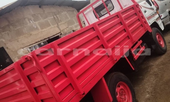 Acheter Import Utilitaire Toyota Dyna Rouge à Daura, Katsina Acheter Import Utilitaire Toyota Dyna Rouge à Daura, Katsina