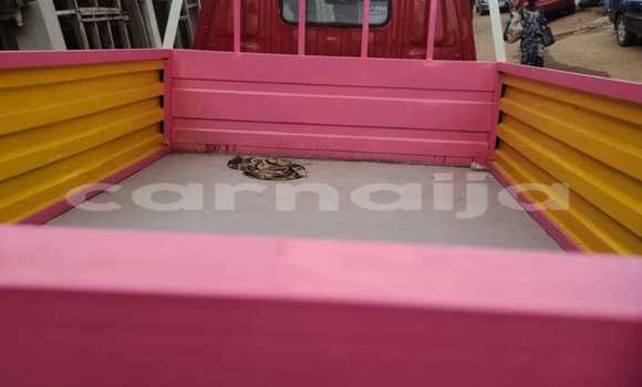 Acheter Import Utilitaire Toyota Dyna Rouge à Daura, Katsina Acheter Import Utilitaire Toyota Dyna Rouge à Daura, Katsina