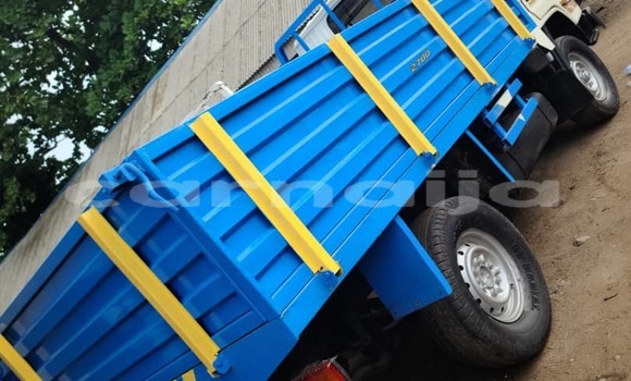 Acheter Import Utilitaire Toyota Dyna Bleu à Daura, Katsina Acheter Import Utilitaire Toyota Dyna Bleu à Daura, Katsina