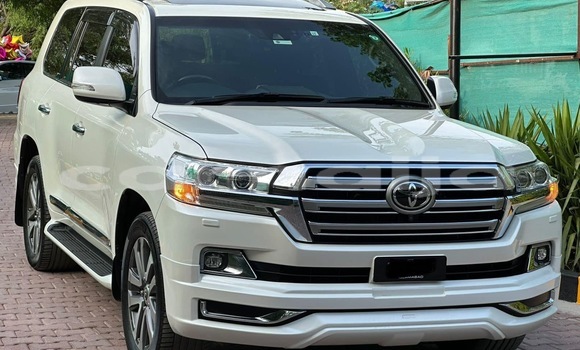 Buy Import Toyota Land Cruiser Prado White Car in Daura in Katsina