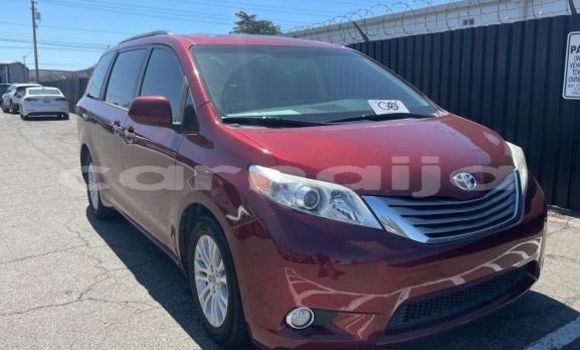 Acheter Neuf Voiture Toyota Sienna Rouge à Badagry, État de Lagos